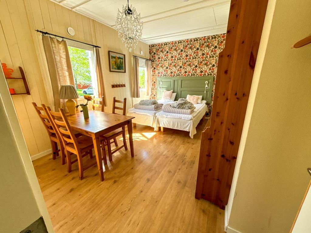 Valle Vandrarhem Axvall Екстериор снимка